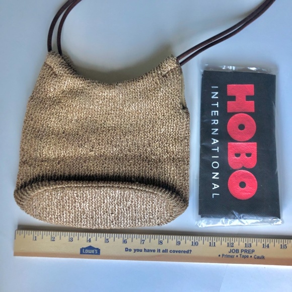 HOBO Straw Bag with Cross Over Leather Strap (HOBO Storage Bag Included) - Picture 10 of 15